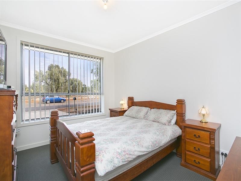 4e Mavros Road, Elizabeth Downs SA 5113