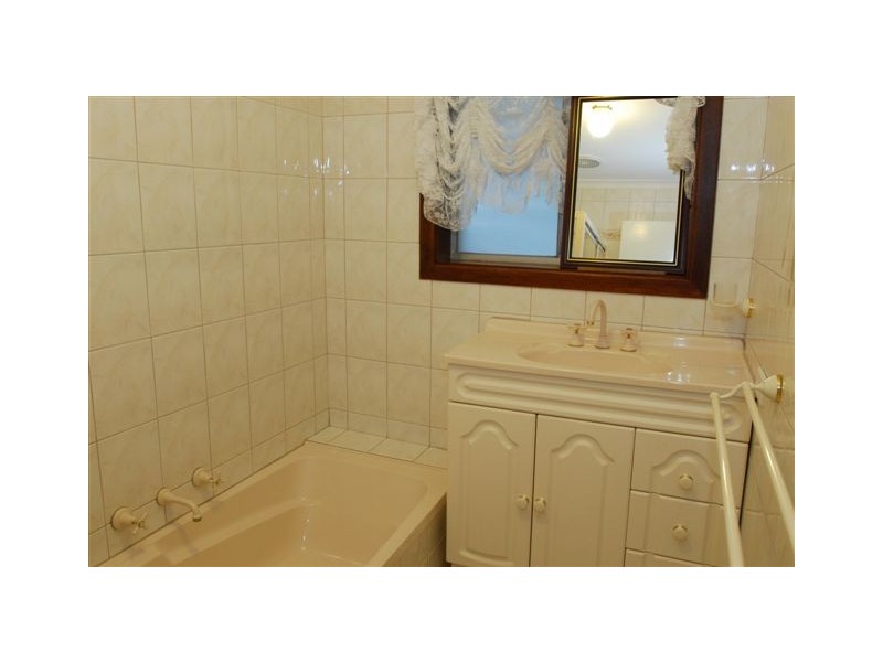 5 Baxter Avenue, Surrey Downs SA 5126