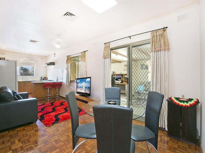 2 Gaylard Crescent, Redwood Park SA 5097