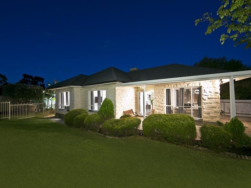 1 Garra Avenue, Modbury SA 5092