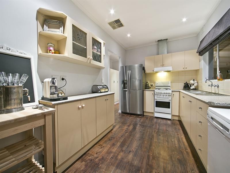 1 Garra Avenue, Modbury SA 5092