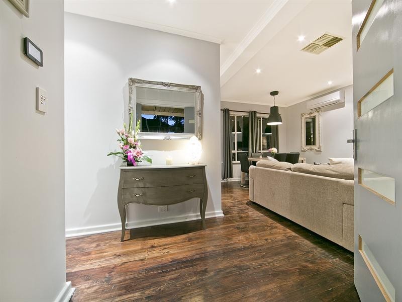 1 Garra Avenue, Modbury SA 5092