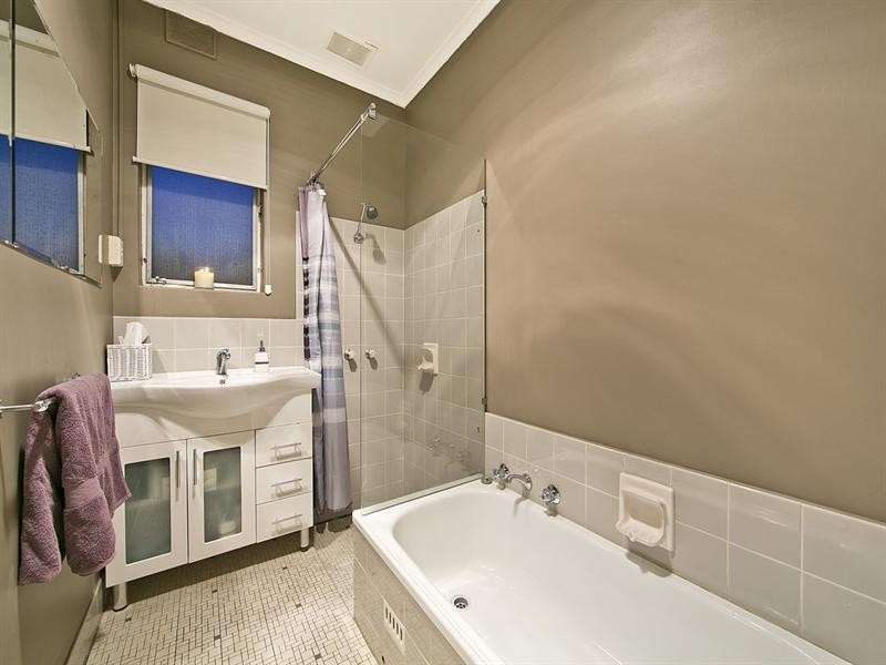 1 Garra Avenue, Modbury SA 5092