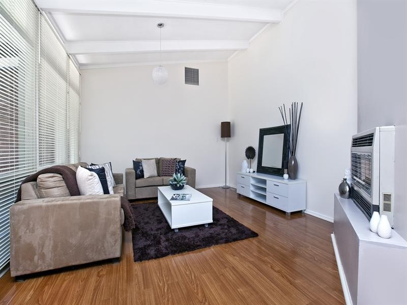 58 Down Drive, Valley View SA 5093