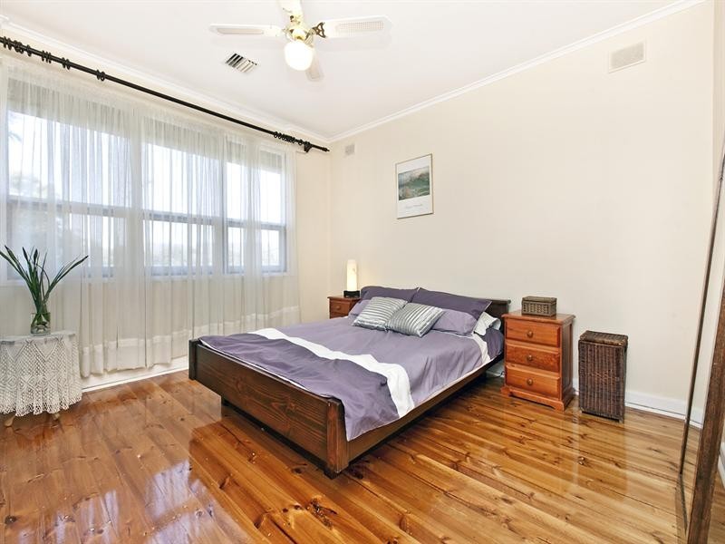 44 Flockhart Avenue, Valley View SA 5093