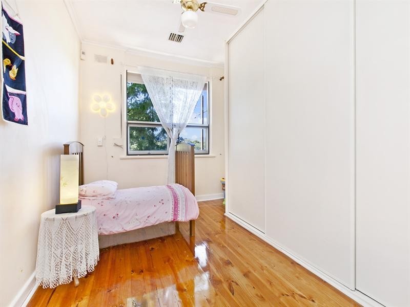 44 Flockhart Avenue, Valley View SA 5093