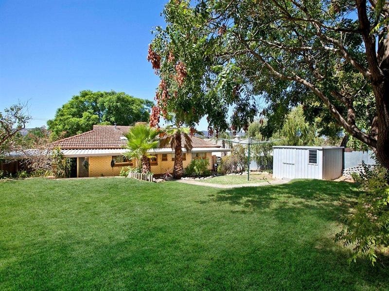 44 Flockhart Avenue, Valley View SA 5093