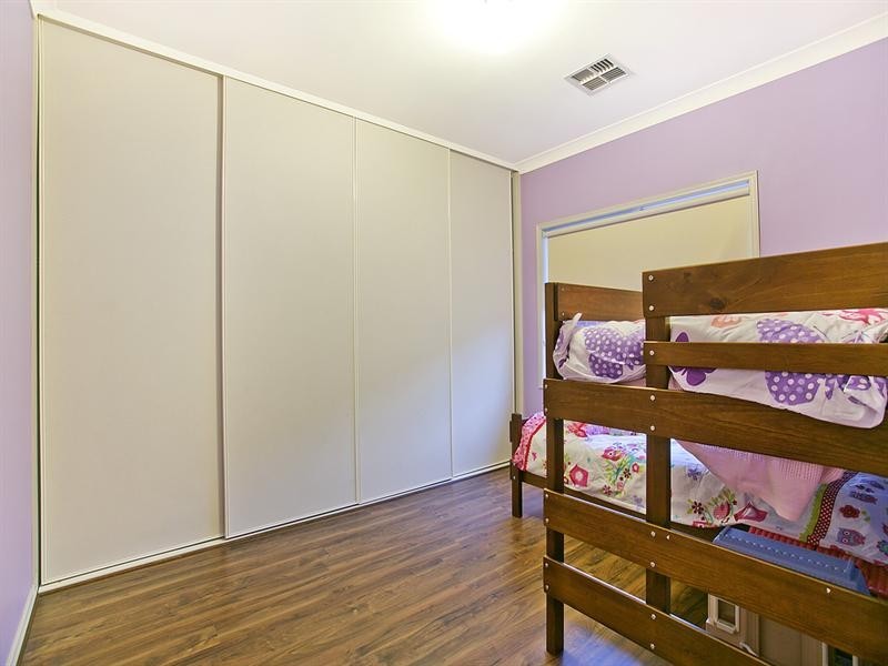 33 Parkway Avenue, Walkley Heights SA 5098