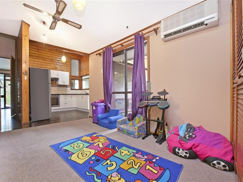 5 Devon Street, Redwood Park SA 5097