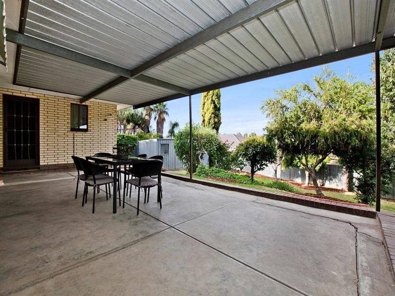 17 Faulkner Street, Modbury SA 5092