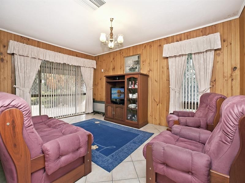 8 Torrens Place, Salisbury SA 5108