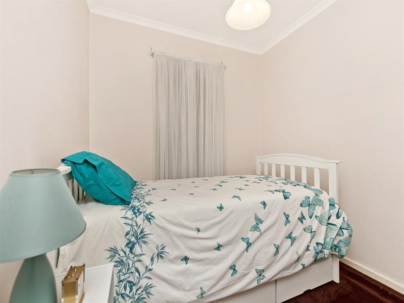 8 Torrens Place, Salisbury SA 5108