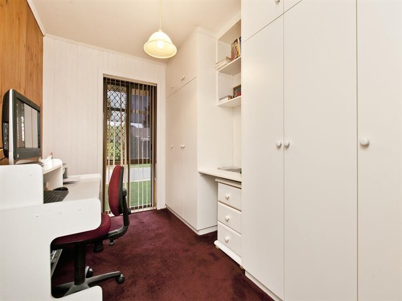 8 Torrens Place, Salisbury SA 5108