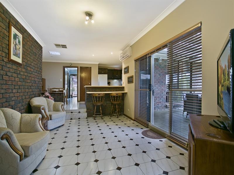 34 Coomurra Drive, Salisbury Heights SA 5109