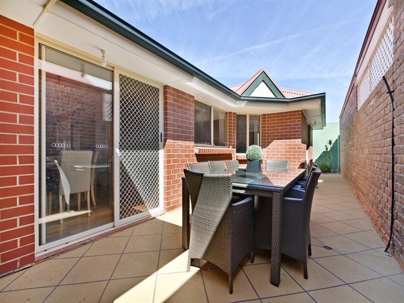 21 Francis Ridley Circuit, Brompton SA 5007