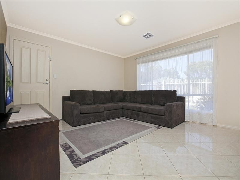 2A Vale Avenue, Valley View SA 5093