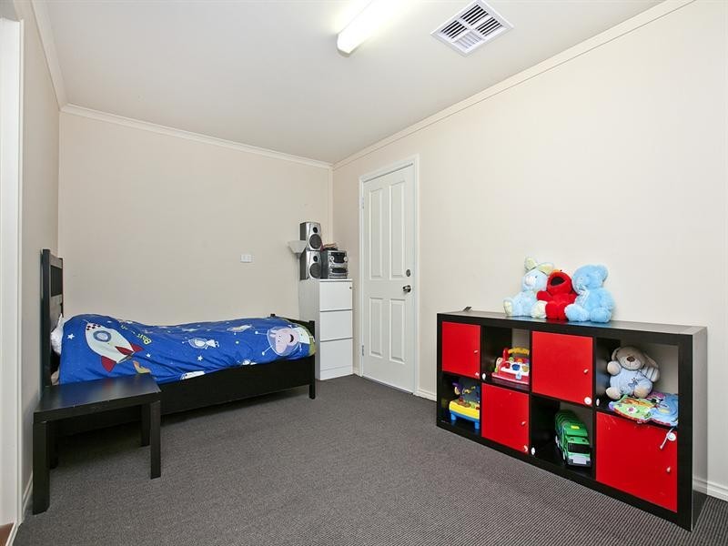 2A Vale Avenue, Valley View SA 5093