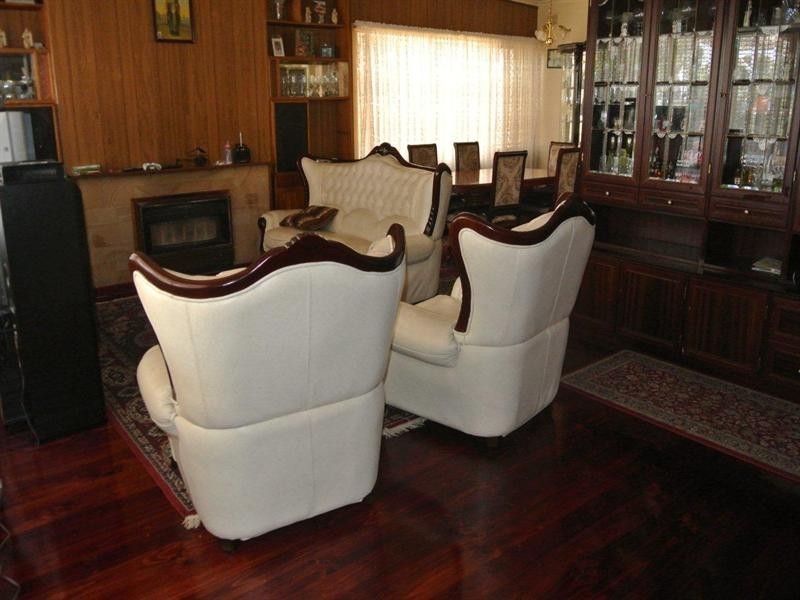 13 Julie Road, Para Hills SA 5096