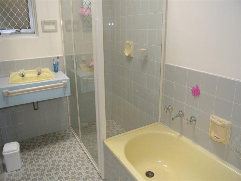 13 Julie Road, Para Hills SA 5096