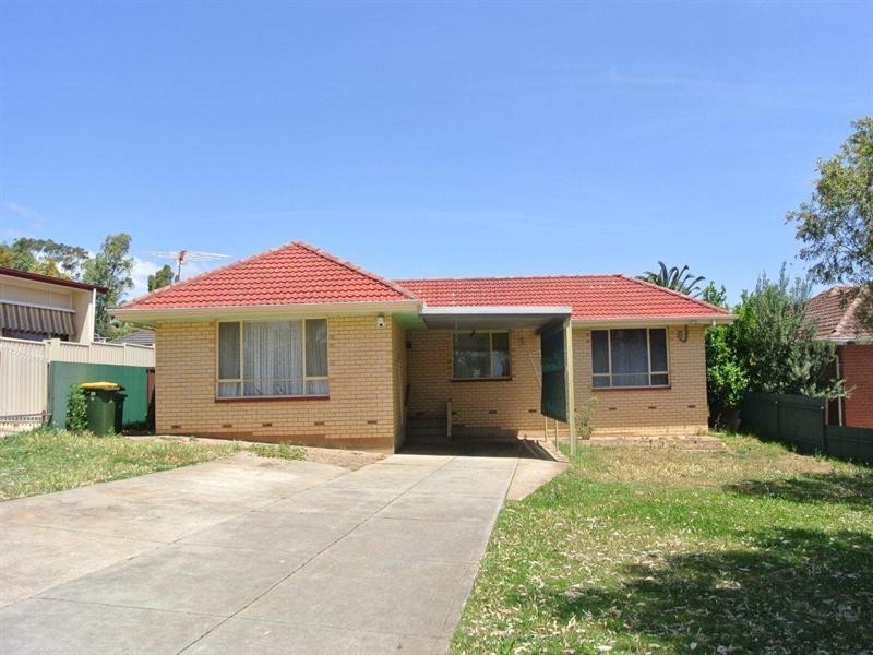 13 Julie Road, Para Hills SA 5096