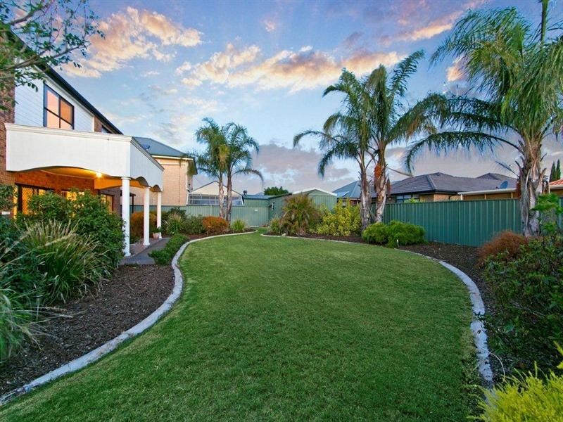 6 Blue Wren Circuit, Mawson Lakes SA 5095