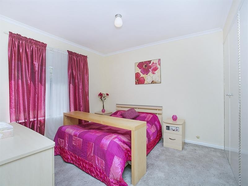 39a and 39b Heather Court, Paradise SA 5075