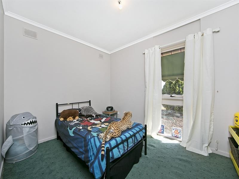 13 Laver Avenue, Gulfview Heights SA 5096