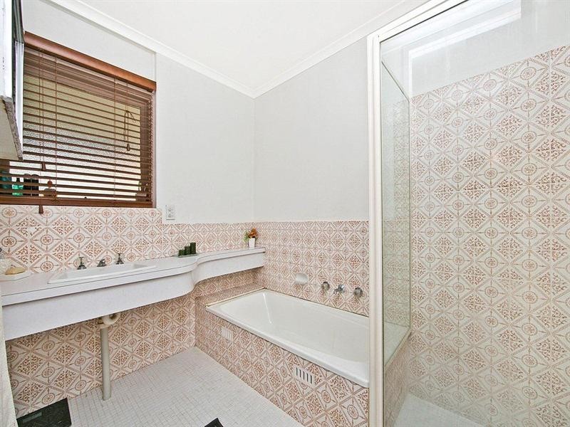 13 Laver Avenue, Gulfview Heights SA 5096