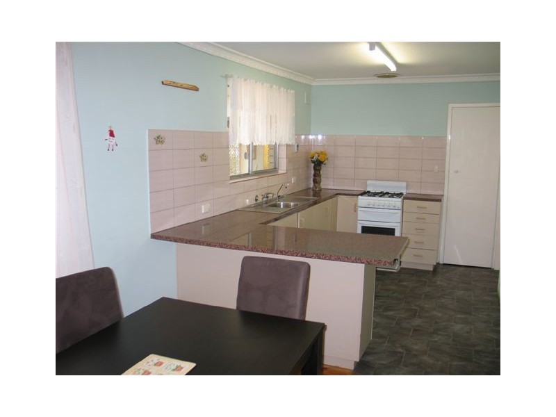 15 Gondola Grove, Para Hills SA 5096