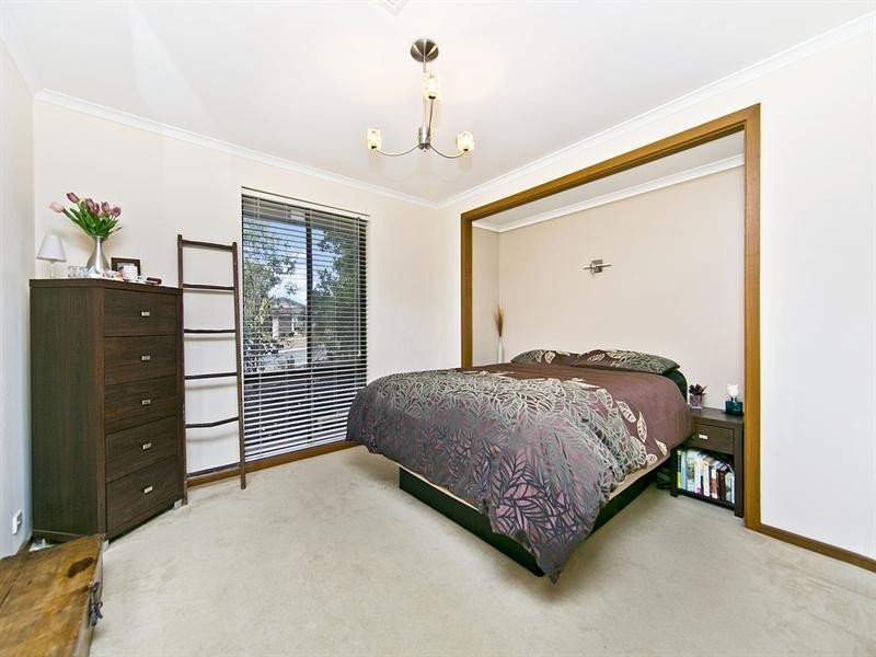 5 Doulton Crescent, Modbury Heights SA 5092