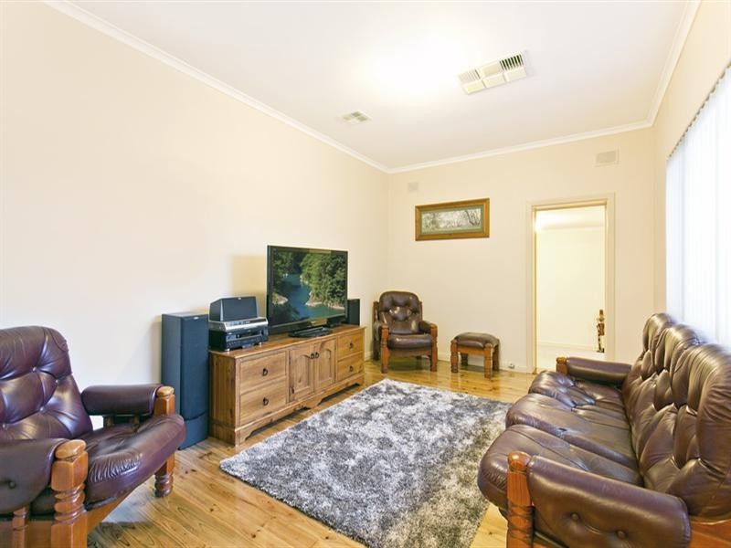 8 Olive Court, Highbury SA 5089