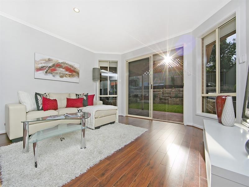 6 Treloar Avenue, Greenwith SA 5125