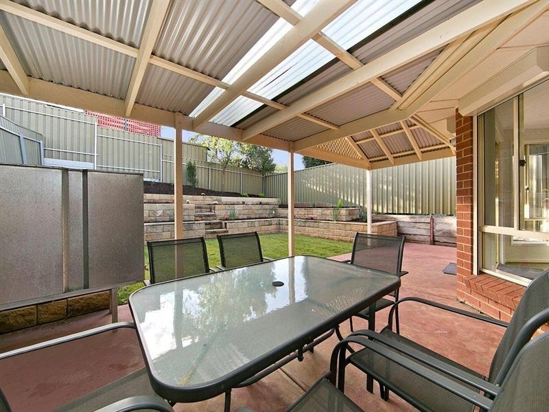 6 Treloar Avenue, Greenwith SA 5125
