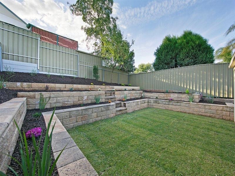 6 Treloar Avenue, Greenwith SA 5125