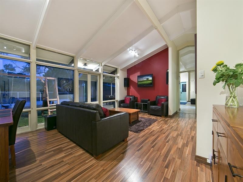 71 Lake View Crescent, Highbury SA 5089