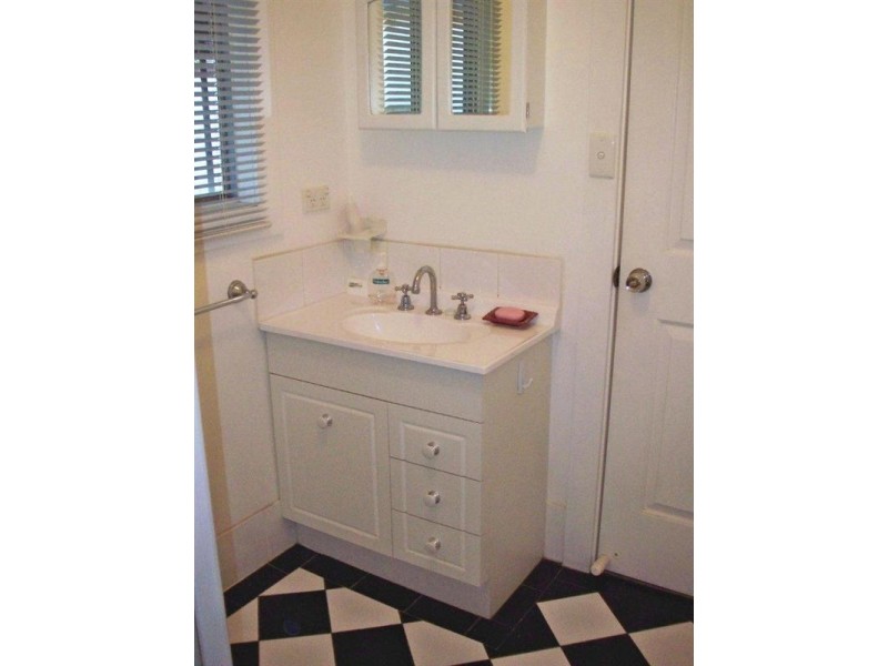 4 Francis Street, Peterhead SA 5016