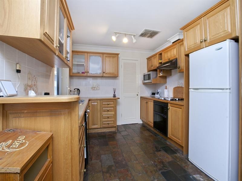 6 Tarni Street, Fairview Park SA 5126