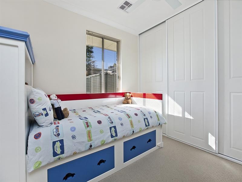 6 Tarni Street, Fairview Park SA 5126