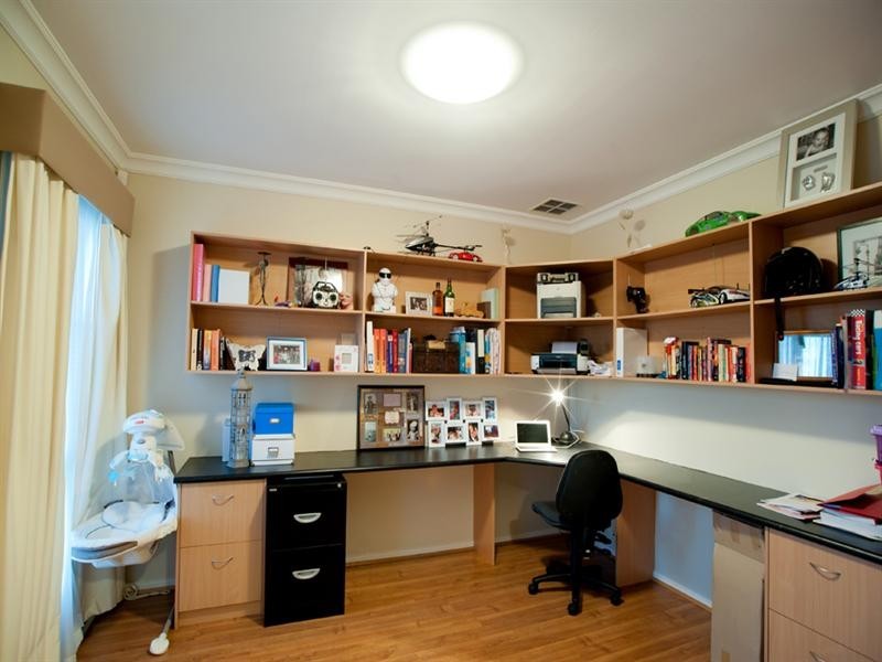 2 Waterview Crescent, Gulfview Heights SA 5096