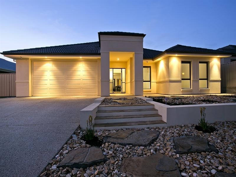 33 Clinker Circuit, Golden Grove SA 5125