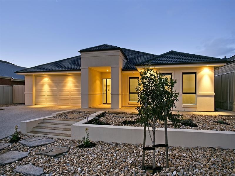 33 Clinker Circuit, Golden Grove SA 5125