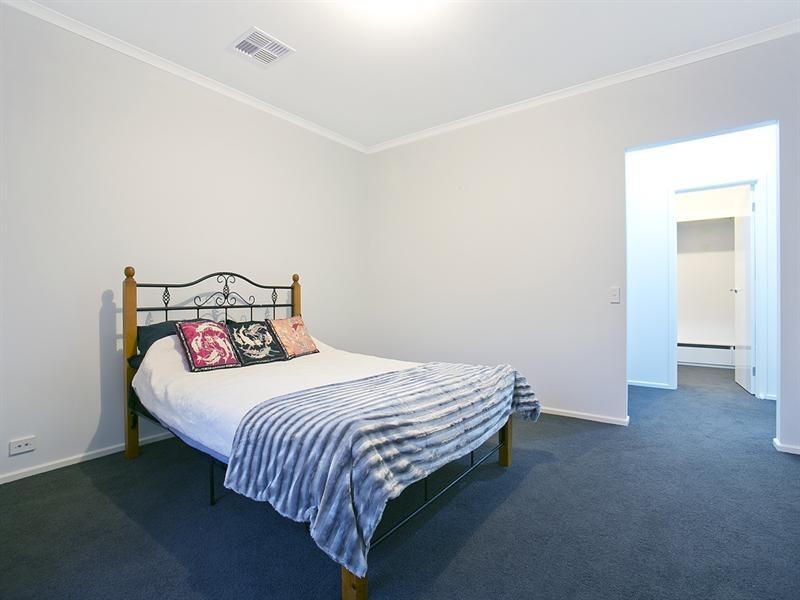 33 Clinker Circuit, Golden Grove SA 5125