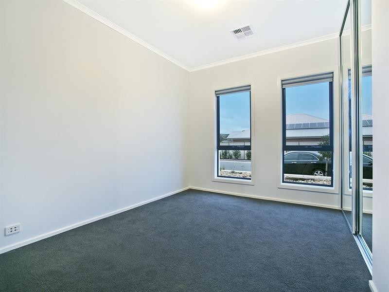 33 Clinker Circuit, Golden Grove SA 5125