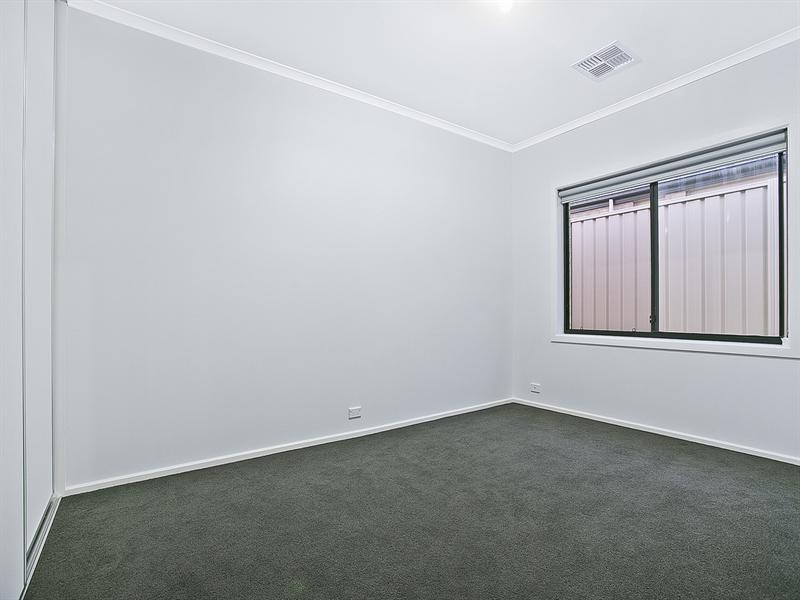 33 Clinker Circuit, Golden Grove SA 5125