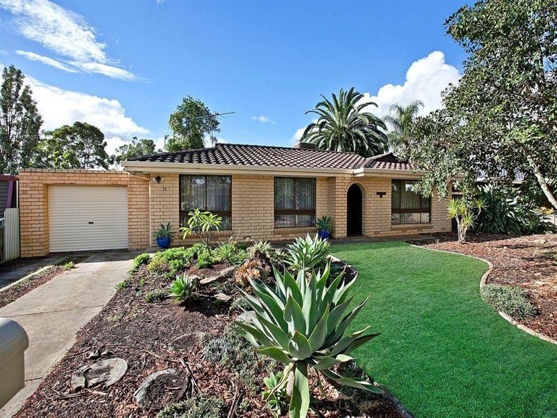 13 Cawarra Crescent, Paralowie SA 5108