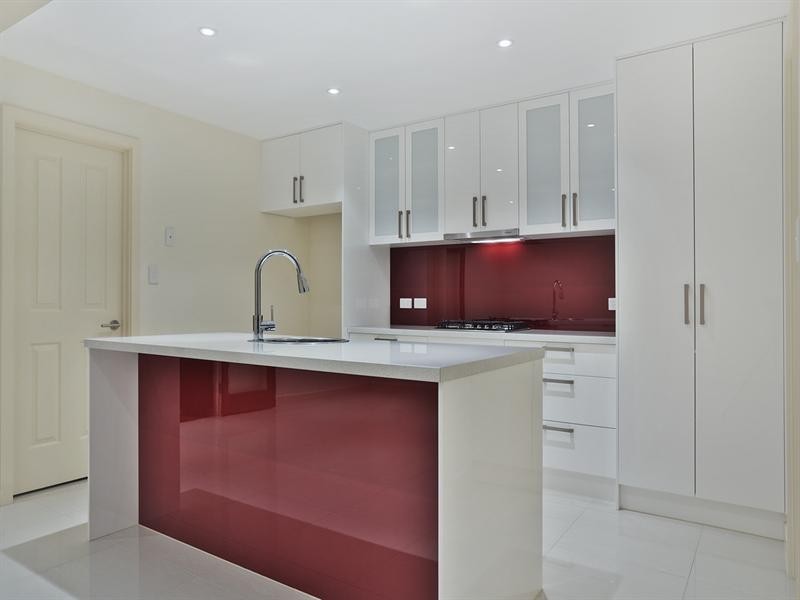 60 Macmillan Avenue, Mawson Lakes SA 5095