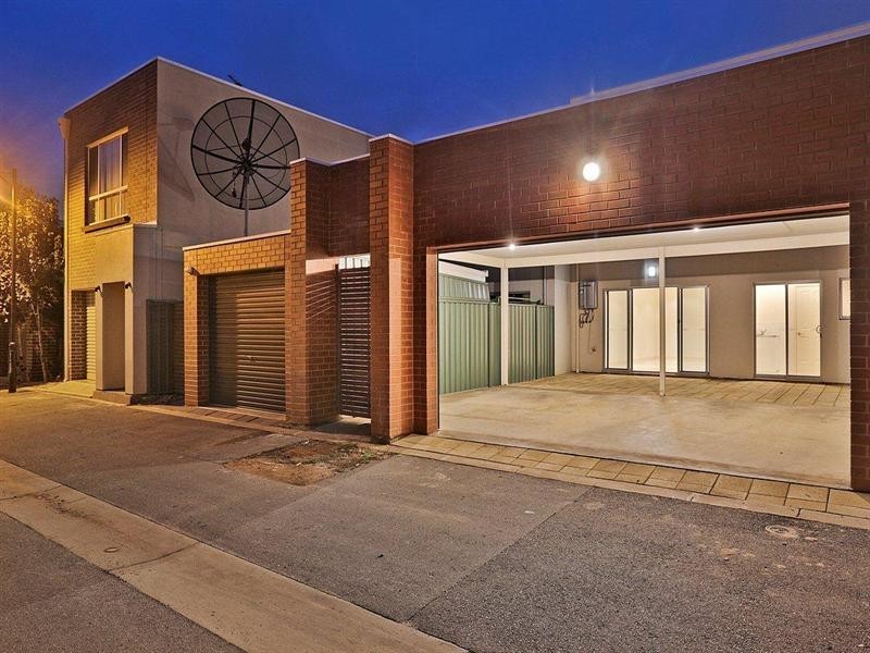 60 Macmillan Avenue, Mawson Lakes SA 5095