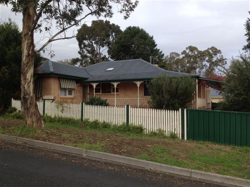 7 Harris Road, Redwood Park SA 5097