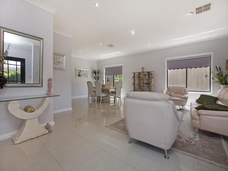 43 John Ramsay Circuit, Hope Valley SA 5090