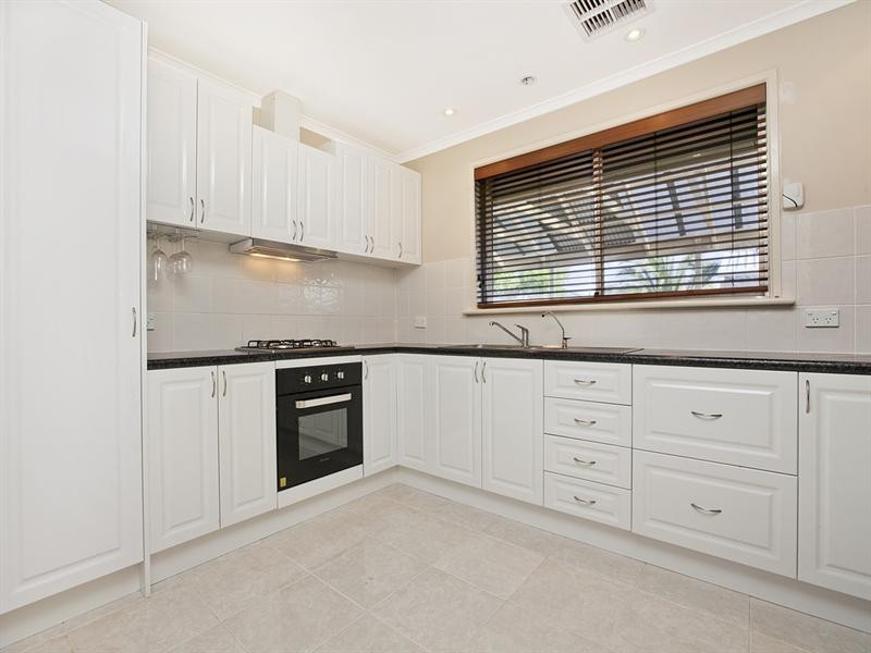 3 Metcalfe Avenue, Modbury Heights SA 5092